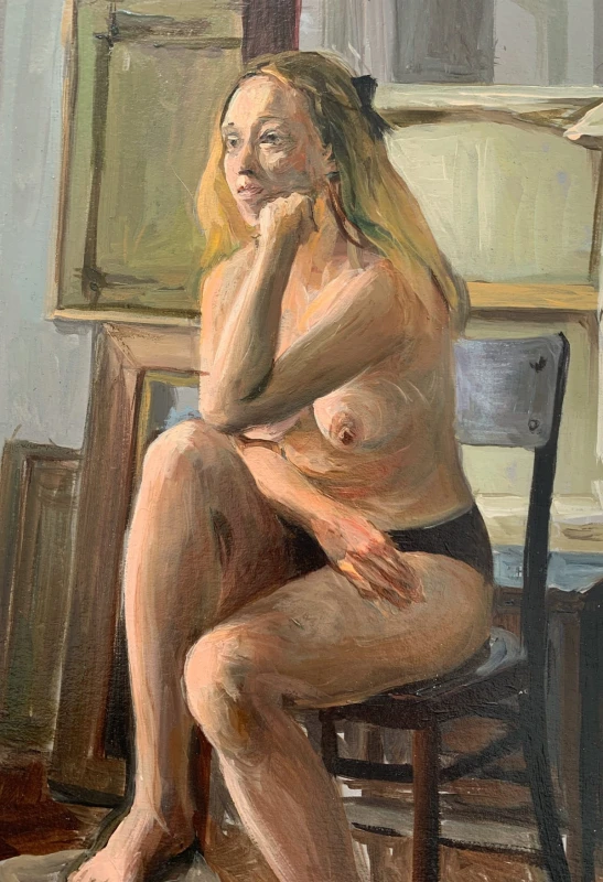 Agnieszka Staak-Janczarska- Siedząca na krześle 1