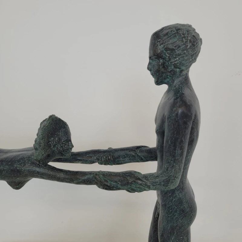 Antonio Giancaterino, Amanti (Kochankowie)
Współczesna rzeźba figuratywna z brązu autorstwa włoskiego twórcy Antonio Giancaterino