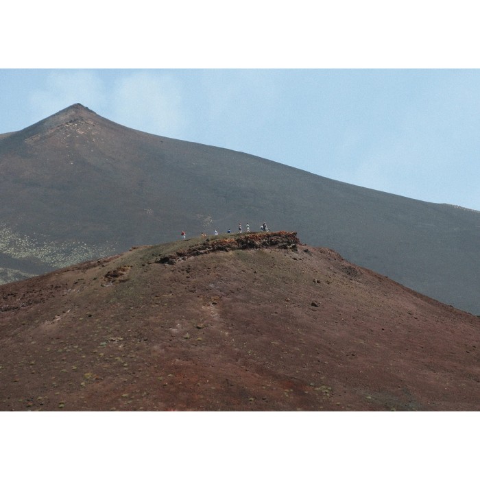 Janusz Gajos , Etna, wydruk fotograficzny, matowy, sygnowany