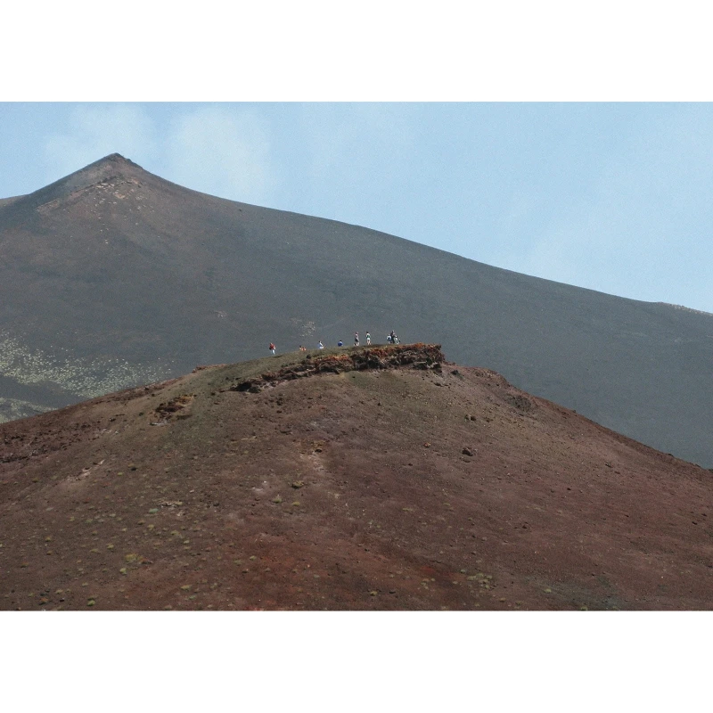 Janusz Gajos , Etna, wydruk fotograficzny, matowy, sygnowany