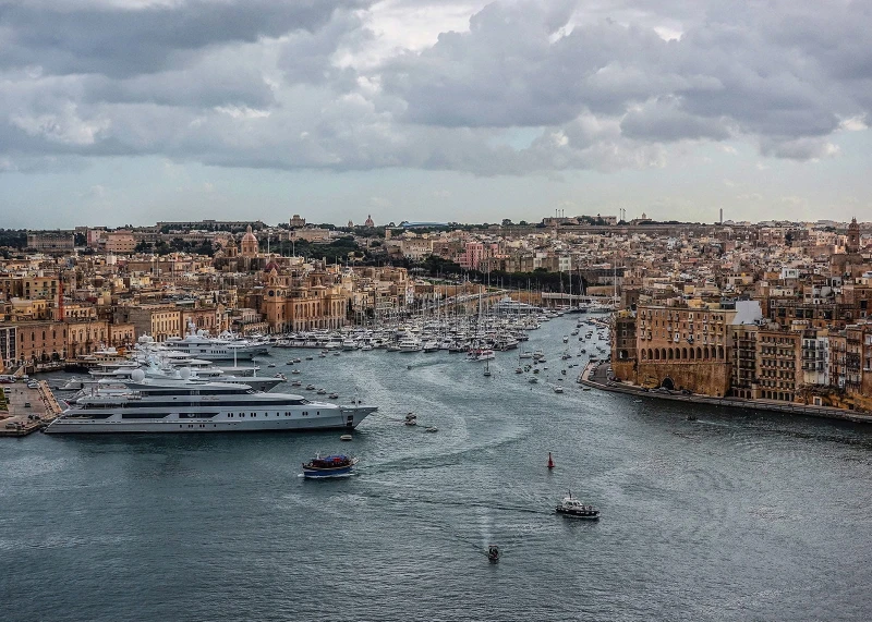 Janusz Gajos, Port w Valletcie, Malta, wydruk fotograficzny, matowy, sygnowany